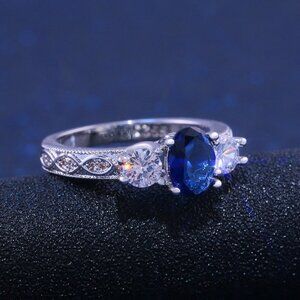🍁 Noble Anillo Oval Royal Blue Gemstone Dainty Silver Ring for Women,VIP405